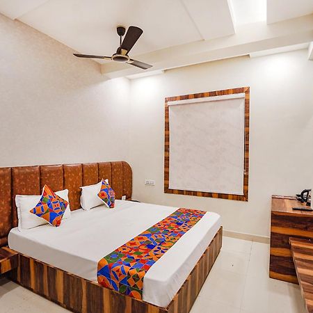 Fabhotel Ts Inn Faithfulganj Екстериор снимка