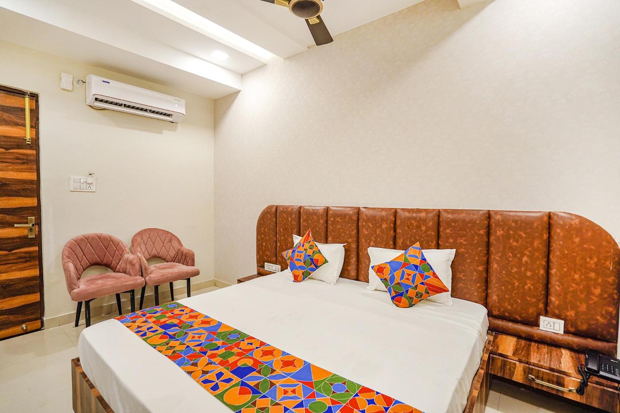 Fabhotel Ts Inn Faithfulganj Екстериор снимка
